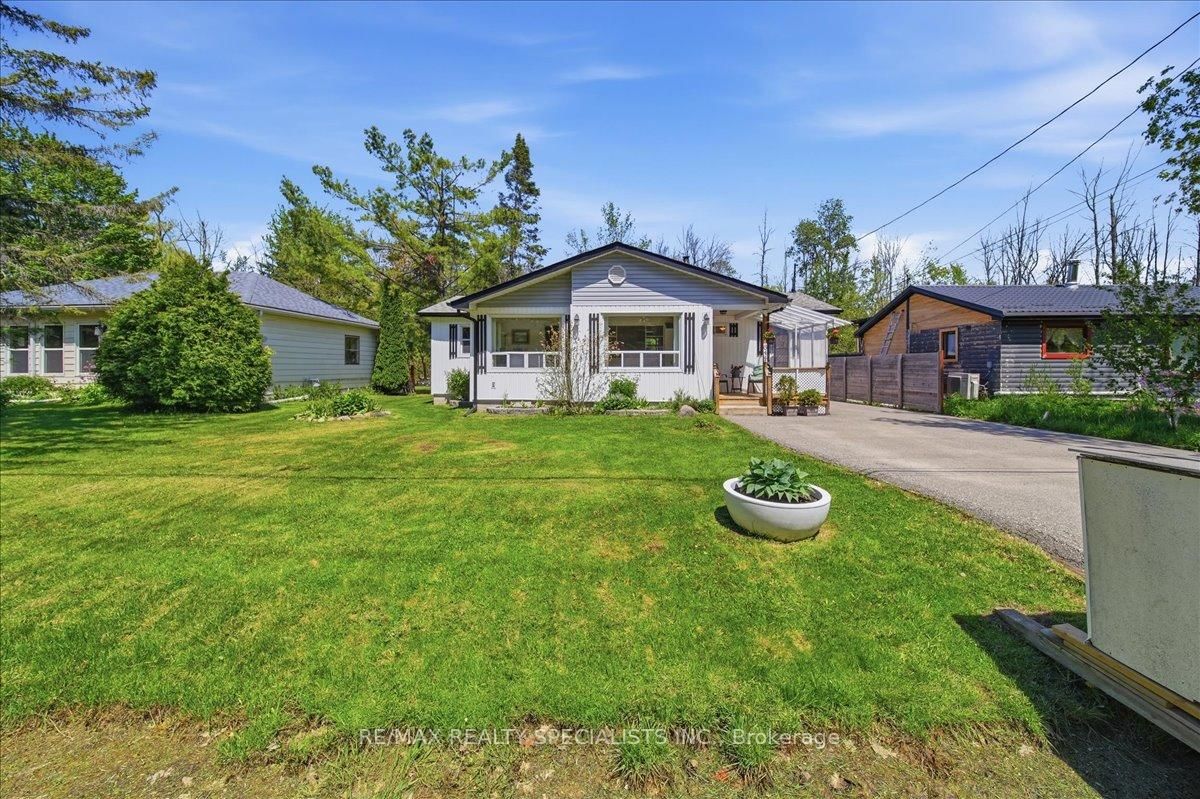 644 Rose Lane • Innisfil, ON photo 6