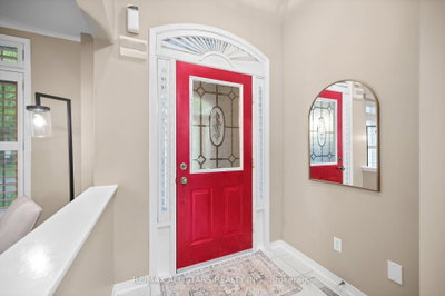 16 Primrose Path Crescent • Markham, ON photo 4