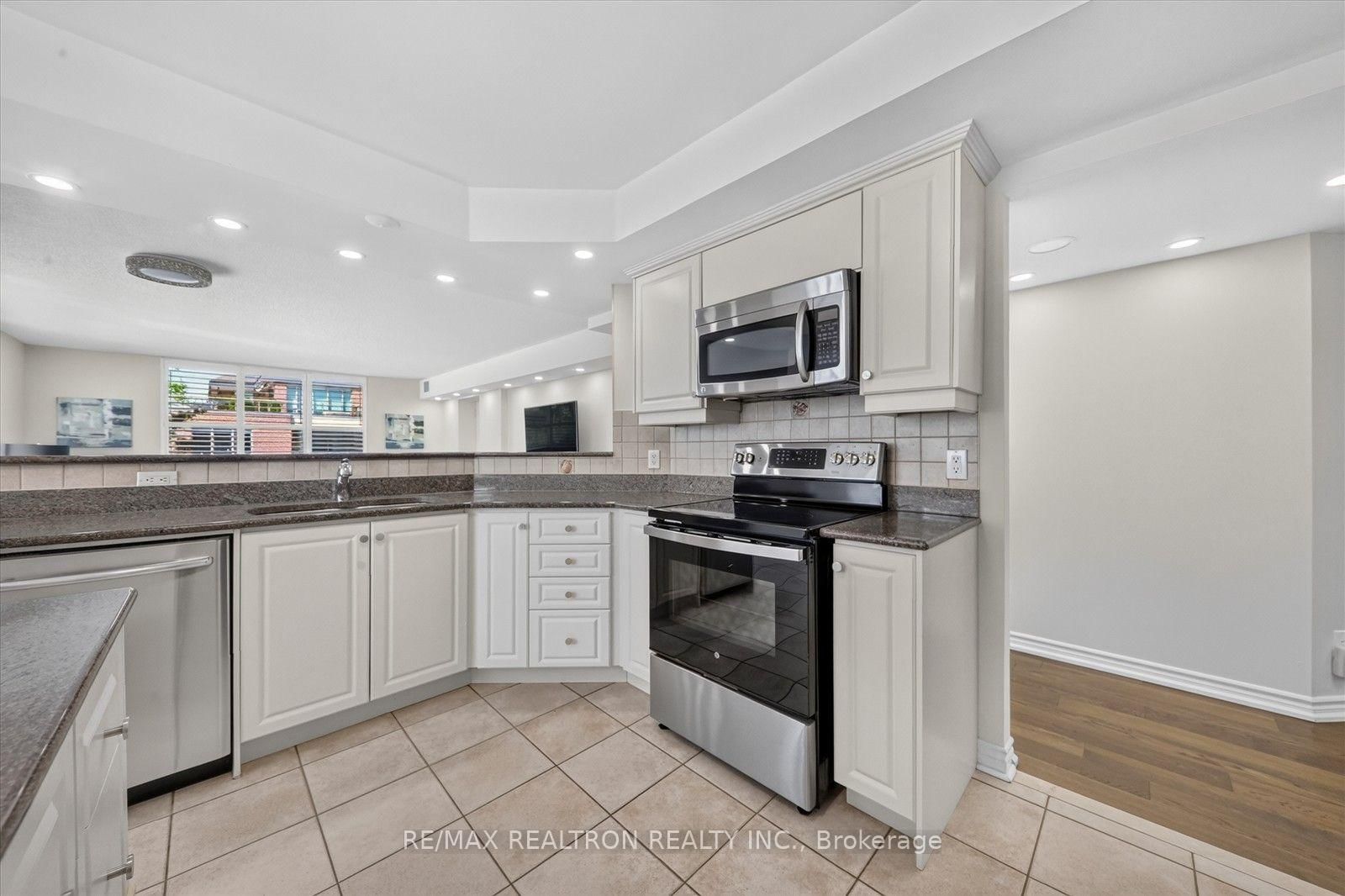 55 The Boardwalk Way • #307 • Markham, ON photo 27