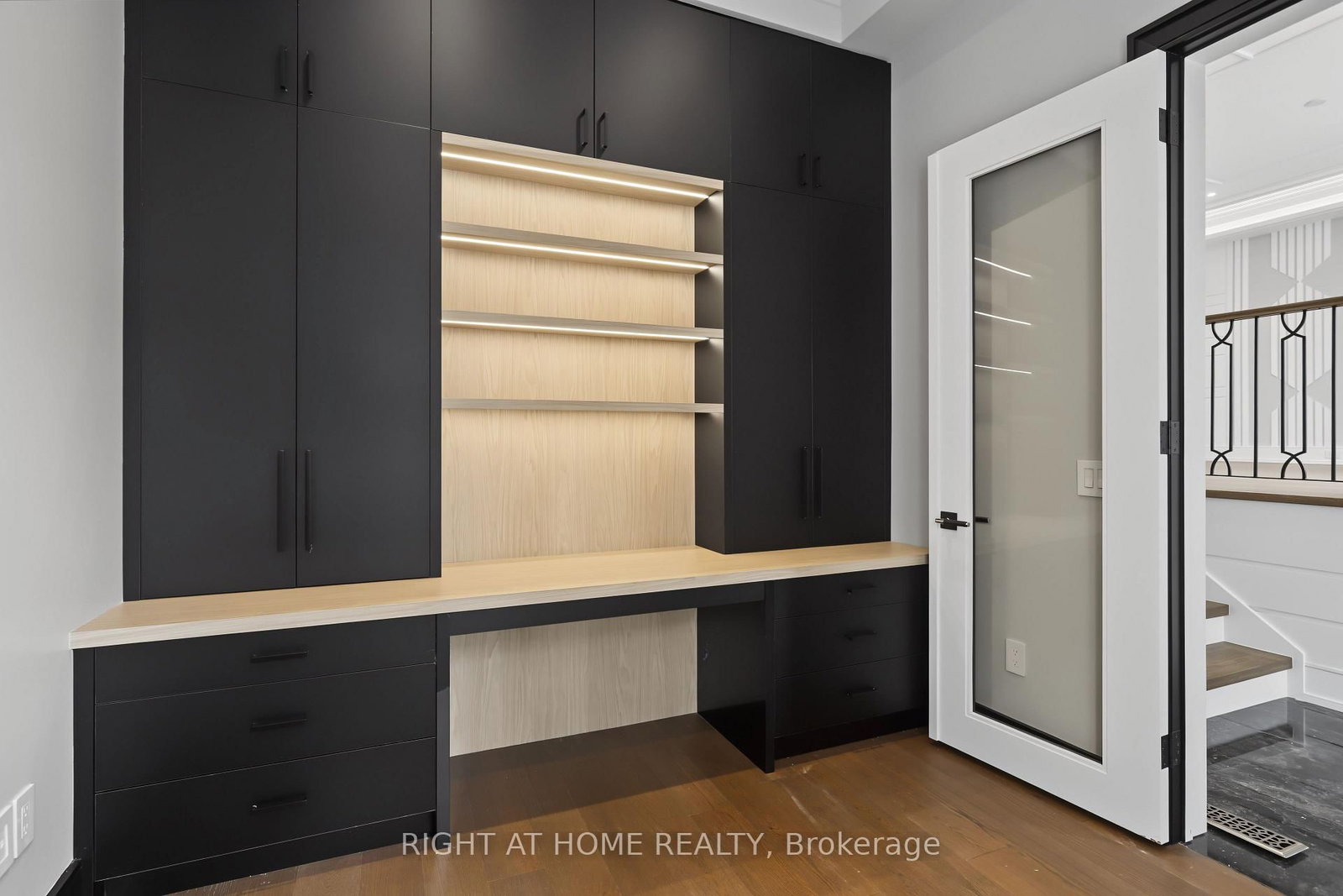 73 Harding Boulevard • Richmond Hill, ON photo 4