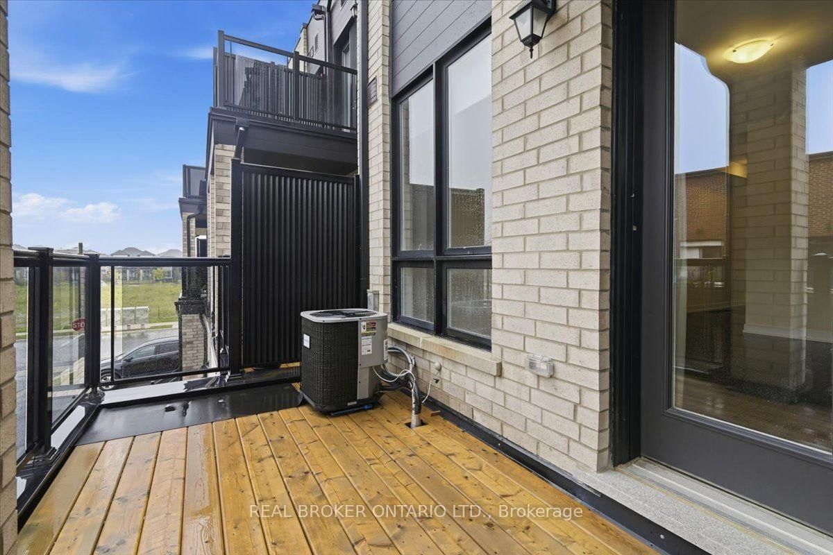 112 Stauffer Crescent • Markham, ON photo 10