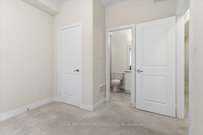 112 Stauffer Crescent • Markham, ON photo 5