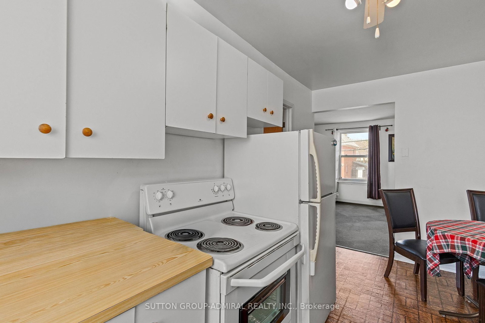 6745 Main Street • Whitchurch-Stouffville, ON photo 15