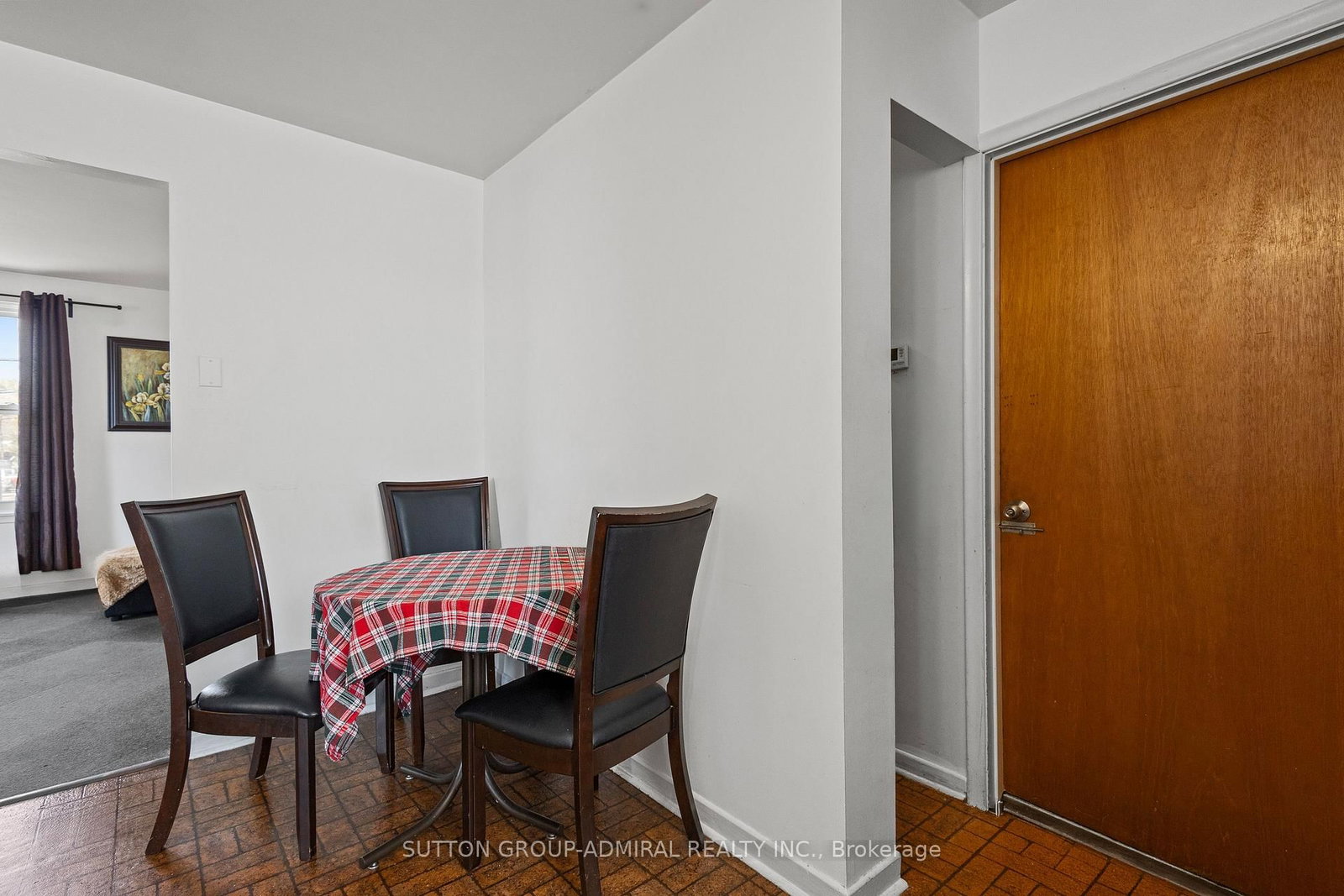6745 Main Street • Whitchurch-Stouffville, ON photo 21