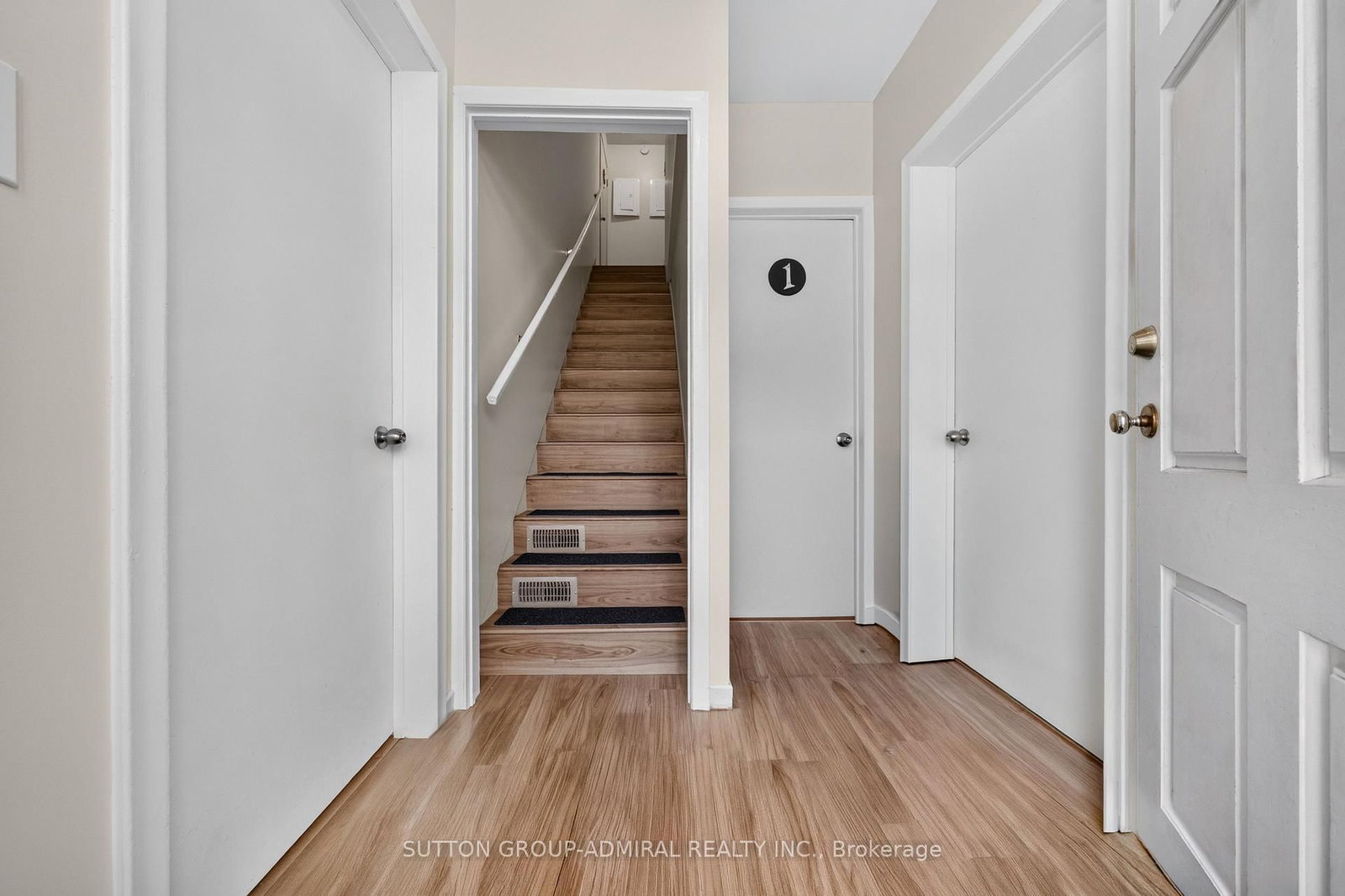 6745 Main Street • Whitchurch-Stouffville, ON photo 37
