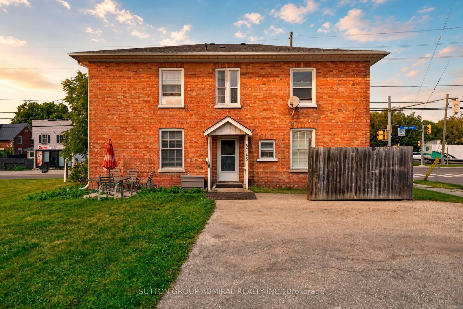 6745 Main Street • Whitchurch-Stouffville, ON photo 39