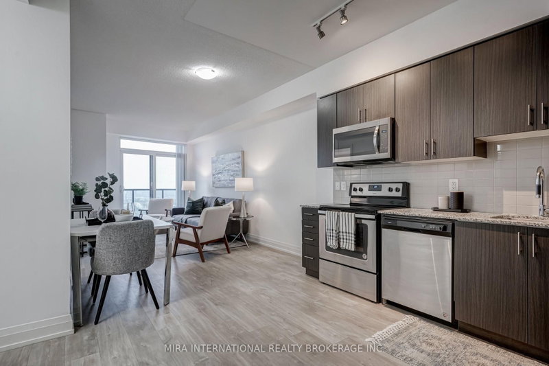 2809 - 3600 highway 7