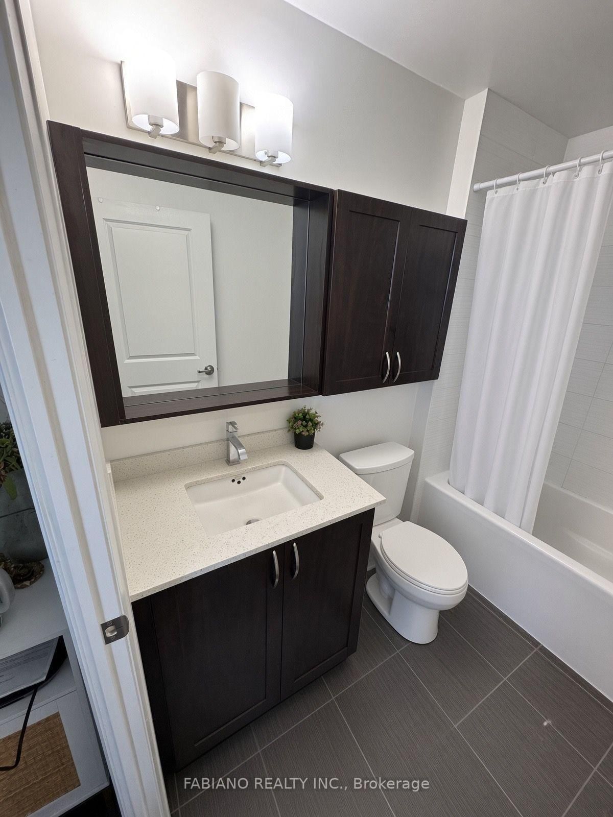 3201-3600 Highway 7 Highway, Vaughan, view 6