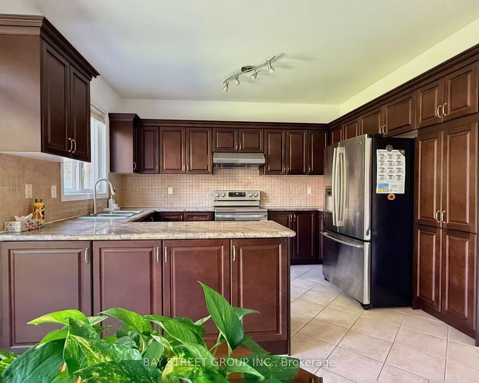 146 Ivy Glen Drive • Vaughan, ON photo 11