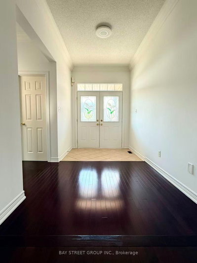 146 Ivy Glen Drive • Vaughan, ON photo 6