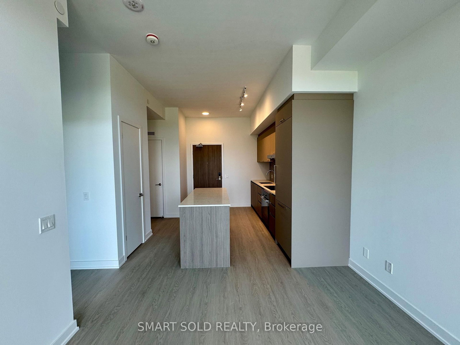 520 - 8188 Yonge Street, Vaughan 5