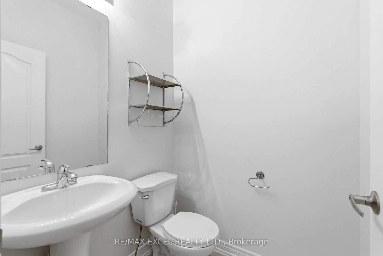65 Northwest Passage • Whitchurch-Stouffville, ON photo 10