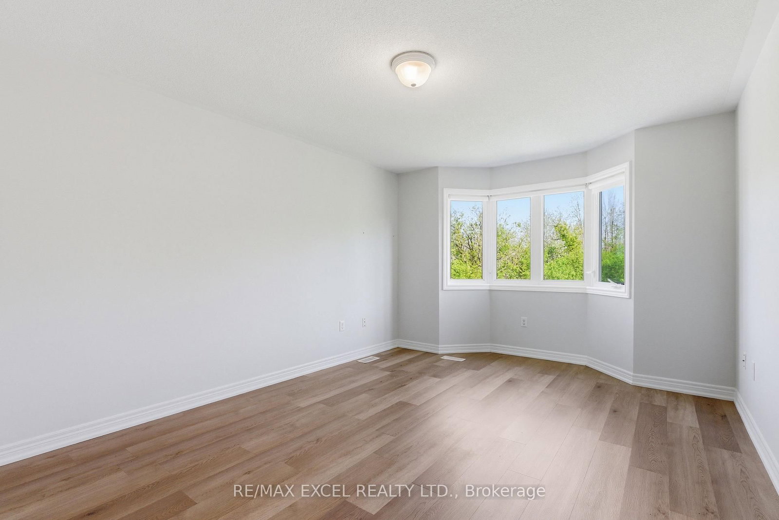 65 Northwest Passage • Whitchurch-Stouffville, ON photo 13