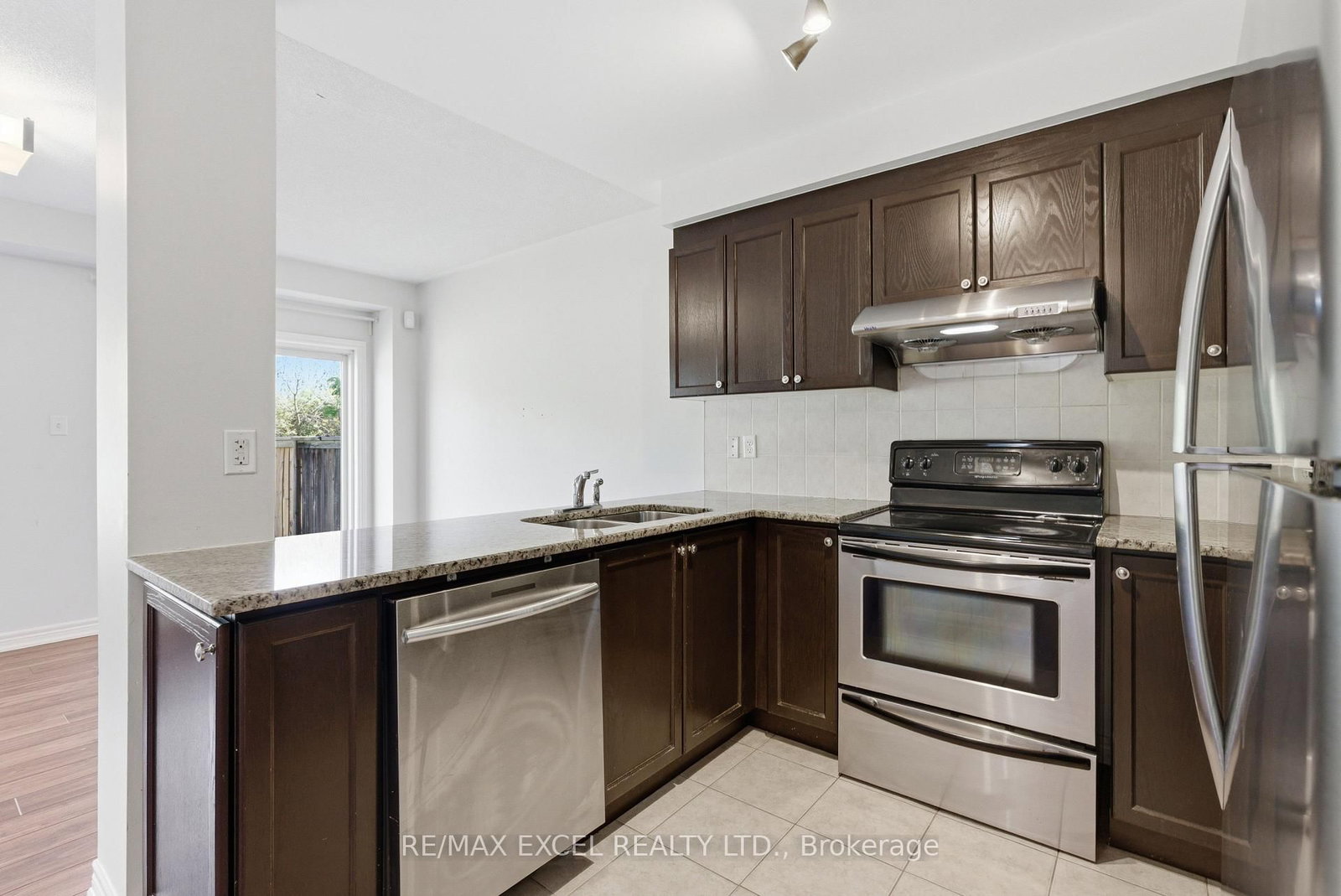 65 Northwest Passage • Whitchurch-Stouffville, ON photo 7