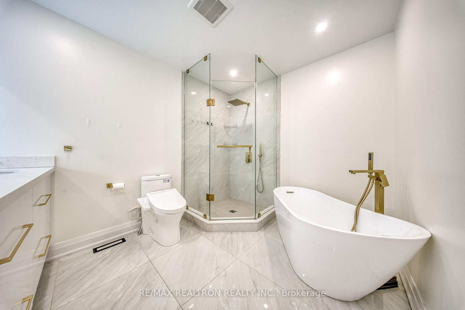 12 Quattro Avenue • Richmond Hill, ON photo 20