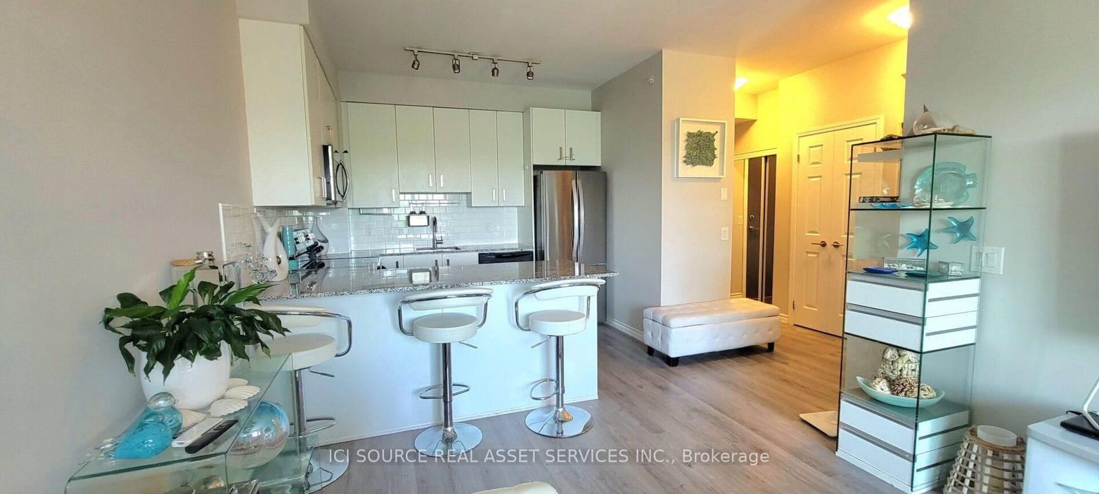 11611 Yonge Street • #301 • Richmond Hill, ON photo 3