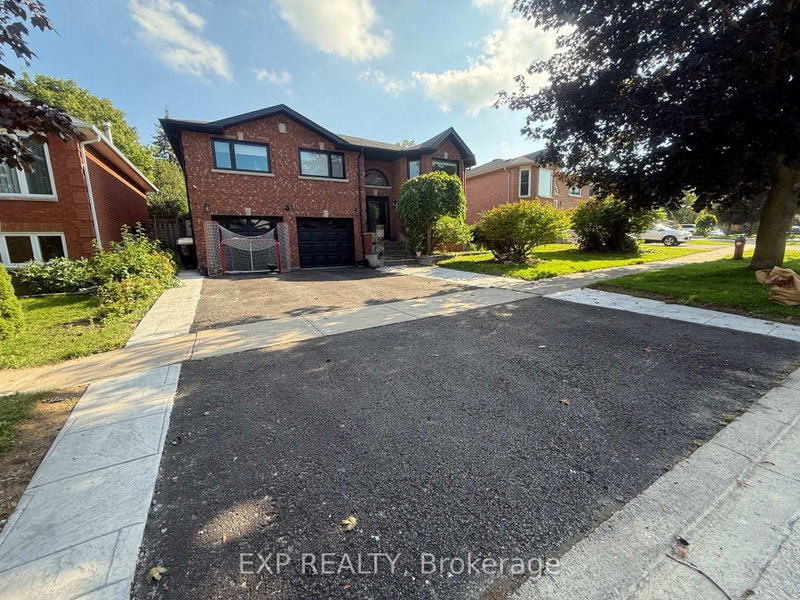 52 Compton Crescent