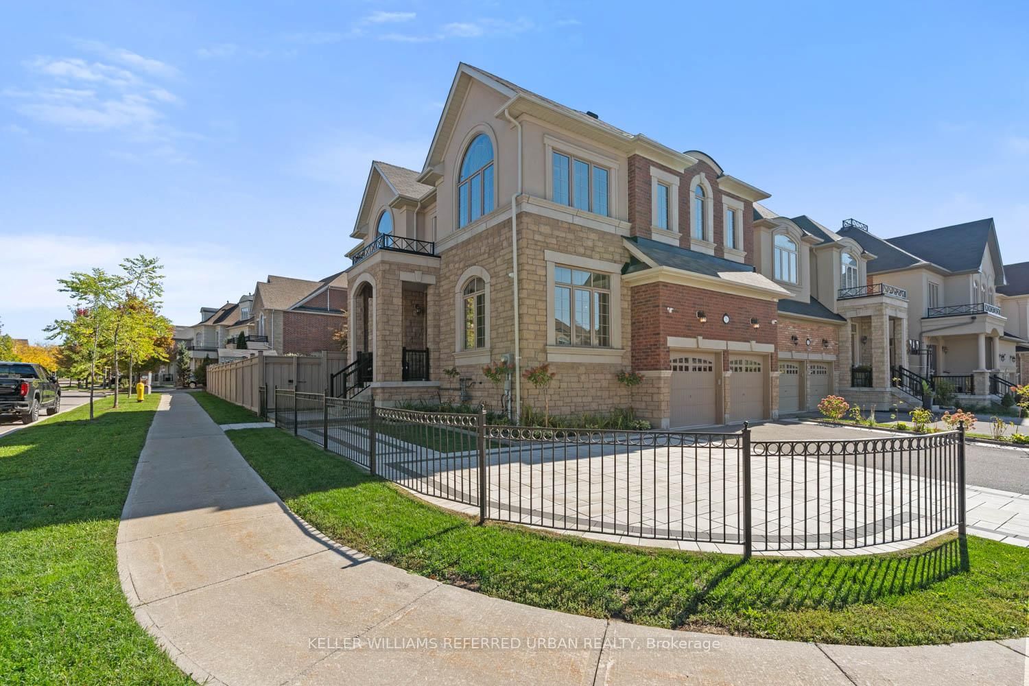 79 Chaiwood Court • Vaughan, ON photo 12