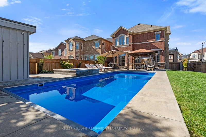 79 Chaiwood Court
