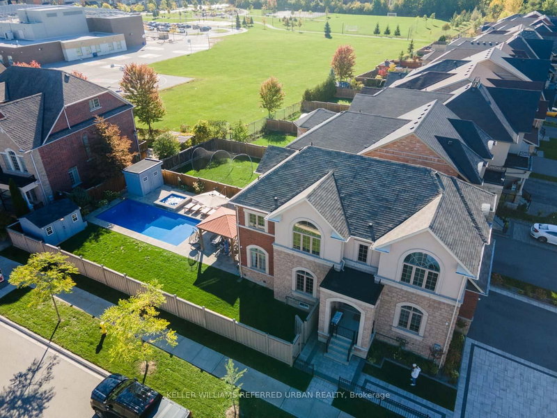 79 Chaiwood Court