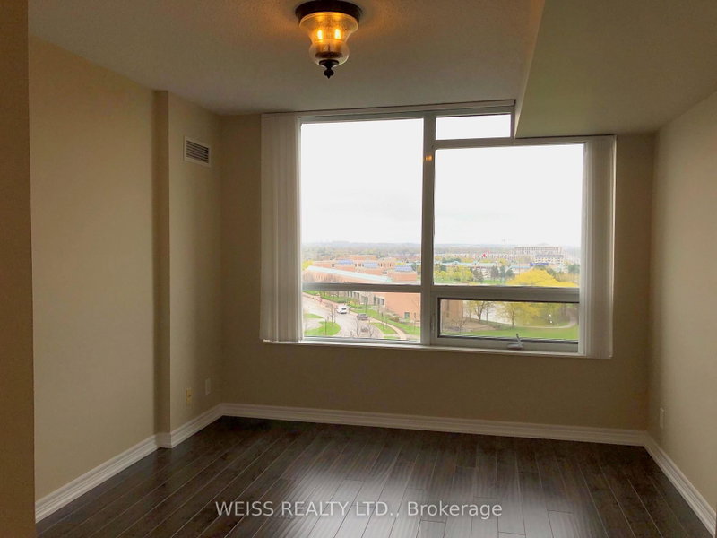 1023 - 33 Cox Boulevard E
