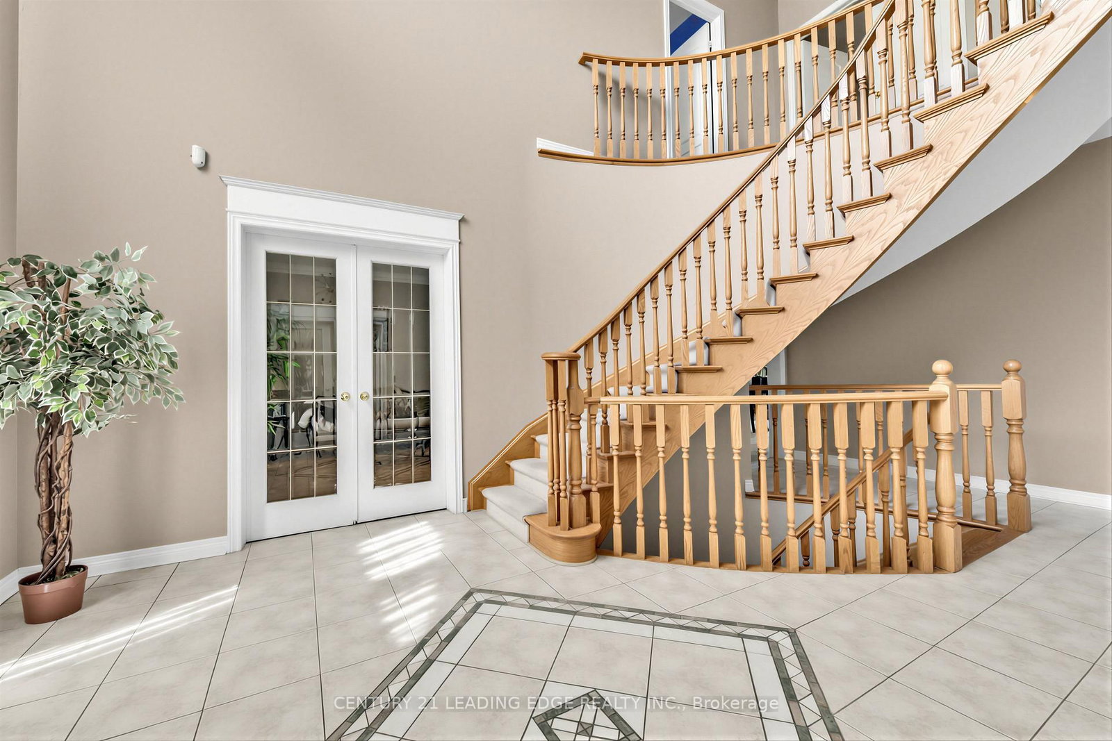 15 Upper Ridge Court • Markham, ON photo 9
