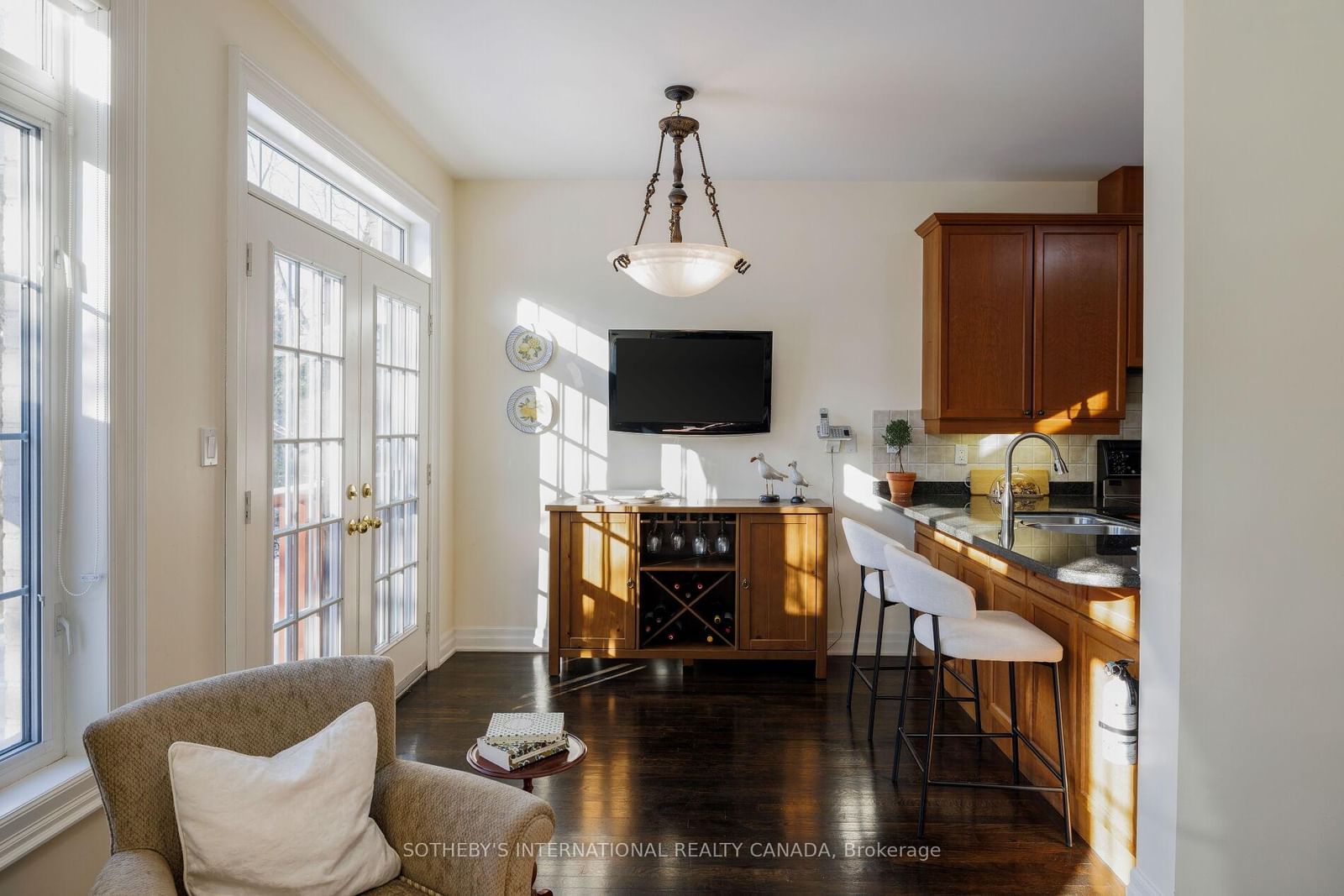 463 Crossing Bridge Place • Aurora, ON photo 13