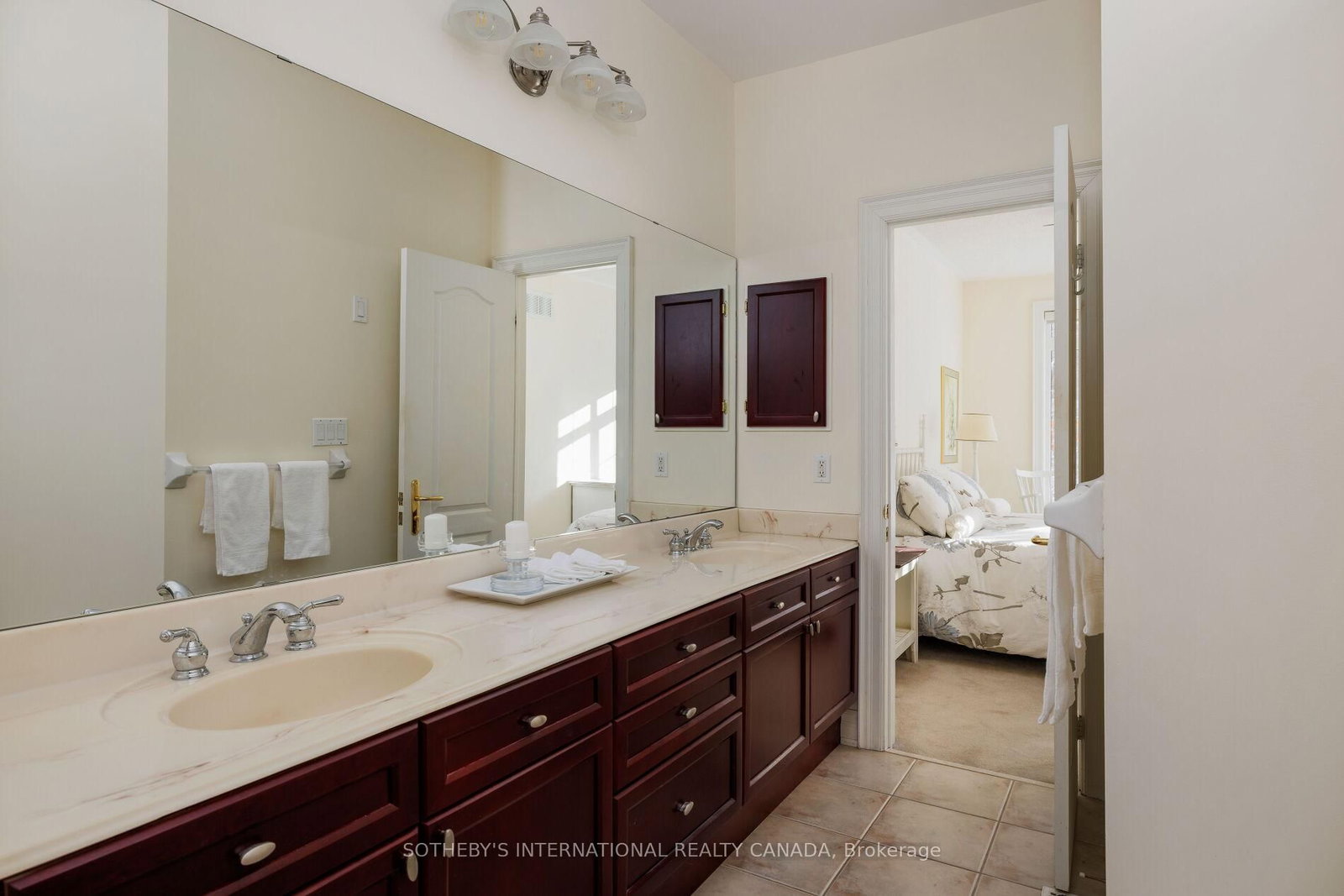463 Crossing Bridge Place • Aurora, ON photo 17