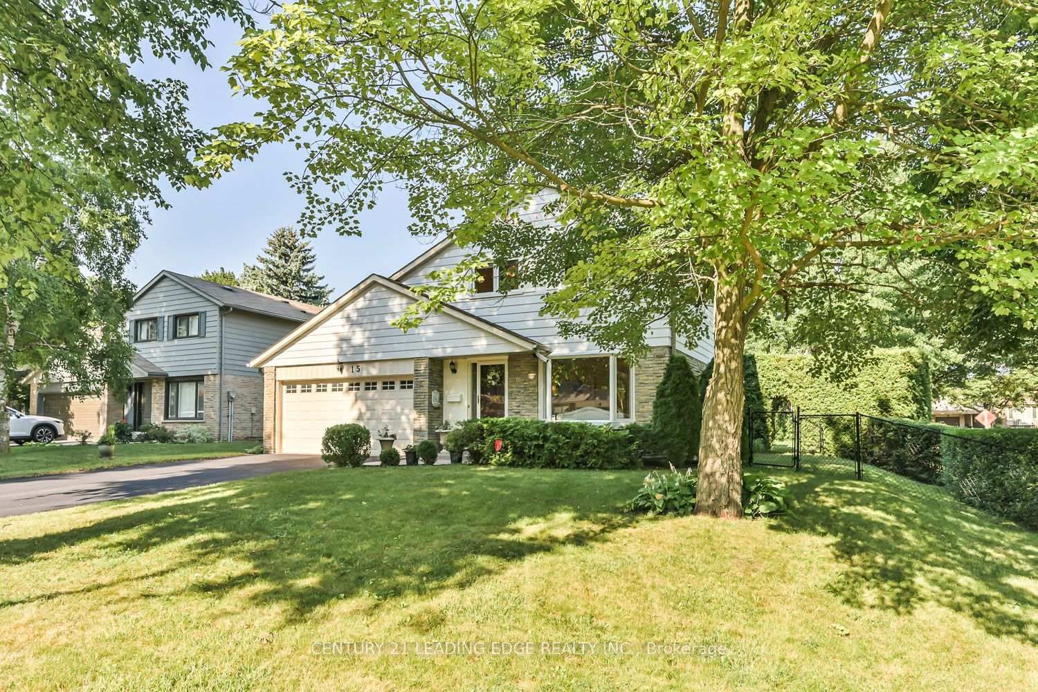 15 Sir Gawaine Place • Markham, ON photo 3