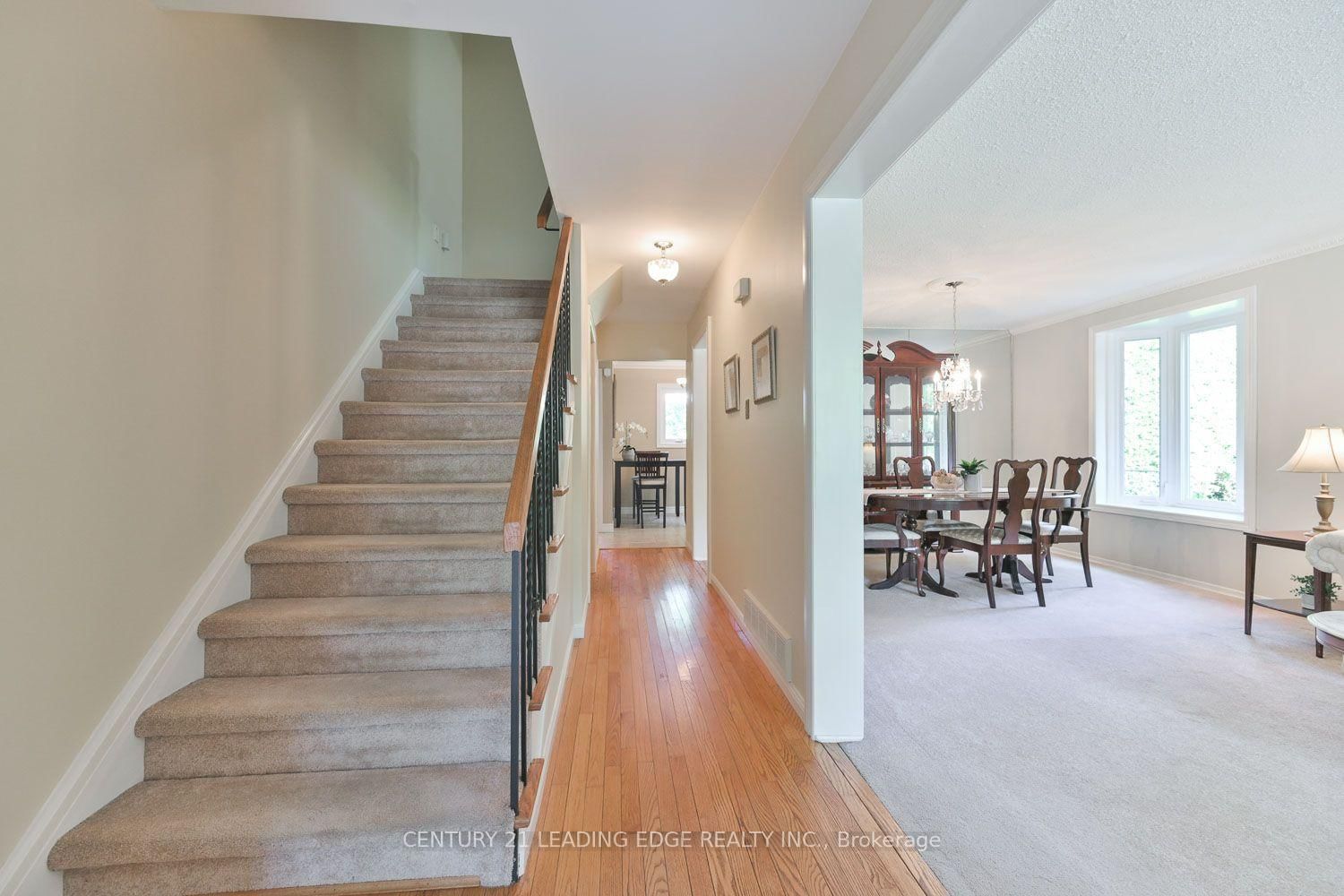 15 Sir Gawaine Place • Markham, ON photo 5