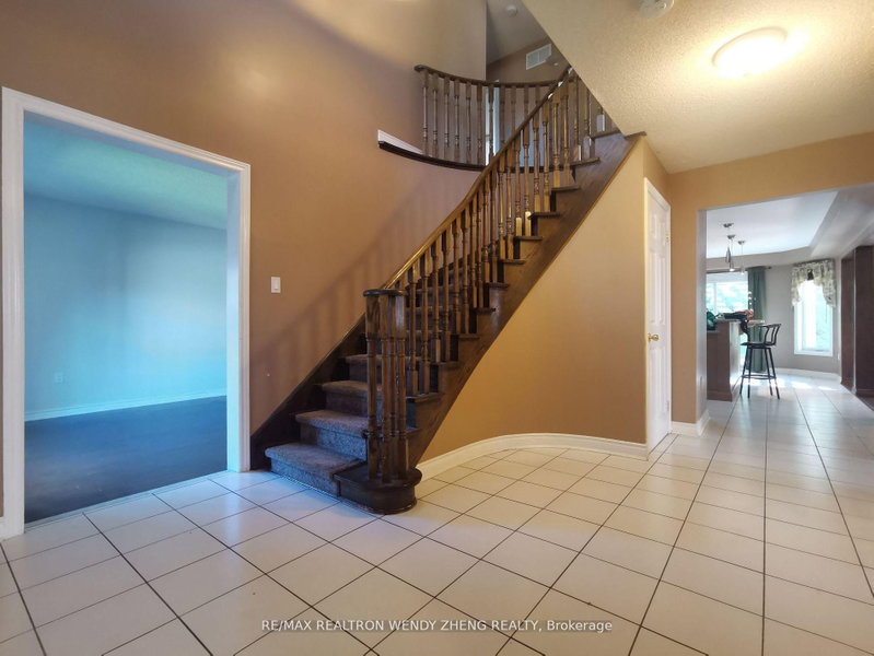 346 Chambers Crescent