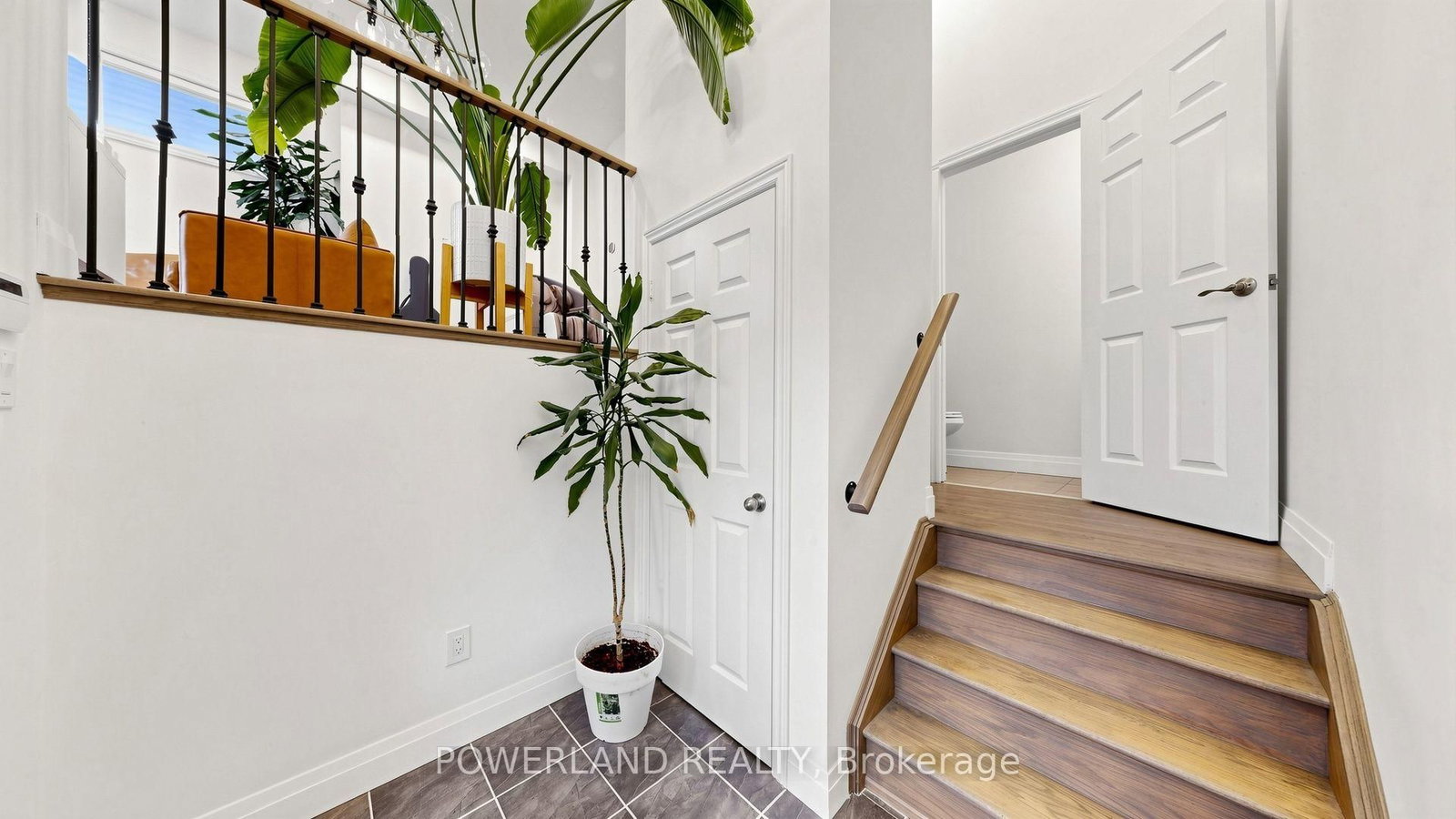 259 Dundas Way • Markham, ON photo 10