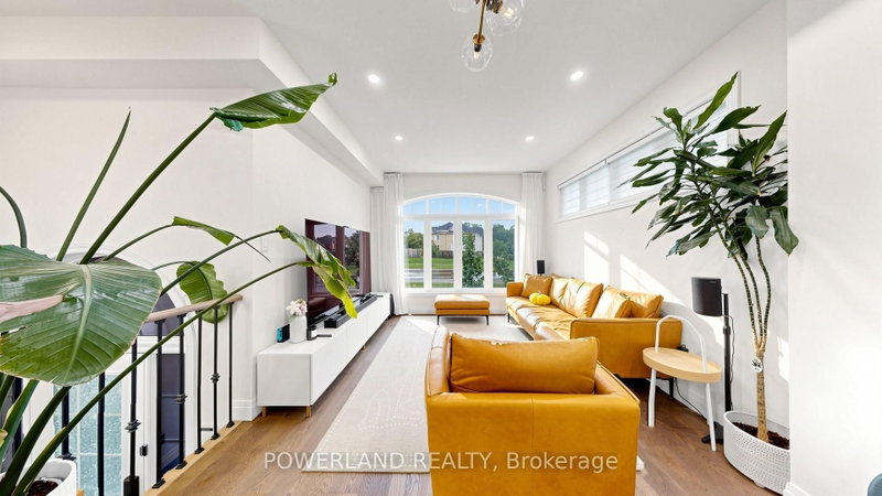 259 Dundas Way