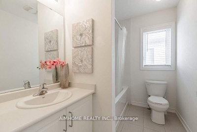 116 Frederick Wilson Avenue • Markham, ON photo 5