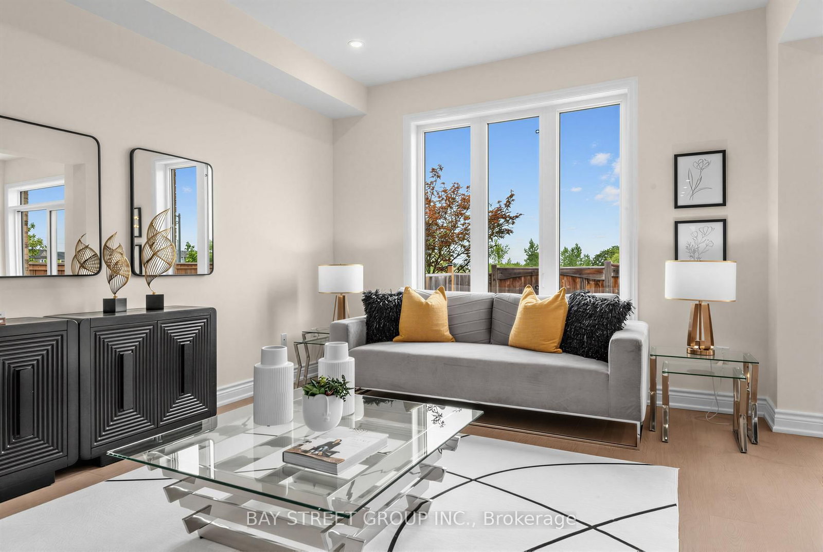 80 Living Crescent • Markham, ON photo 13