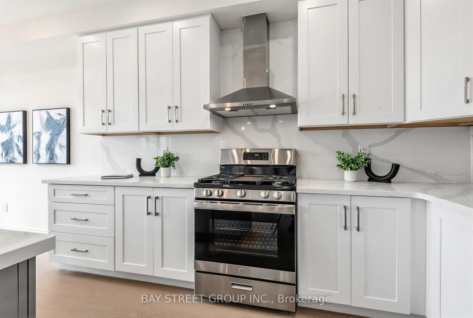 80 Living Crescent • Markham, ON photo 19