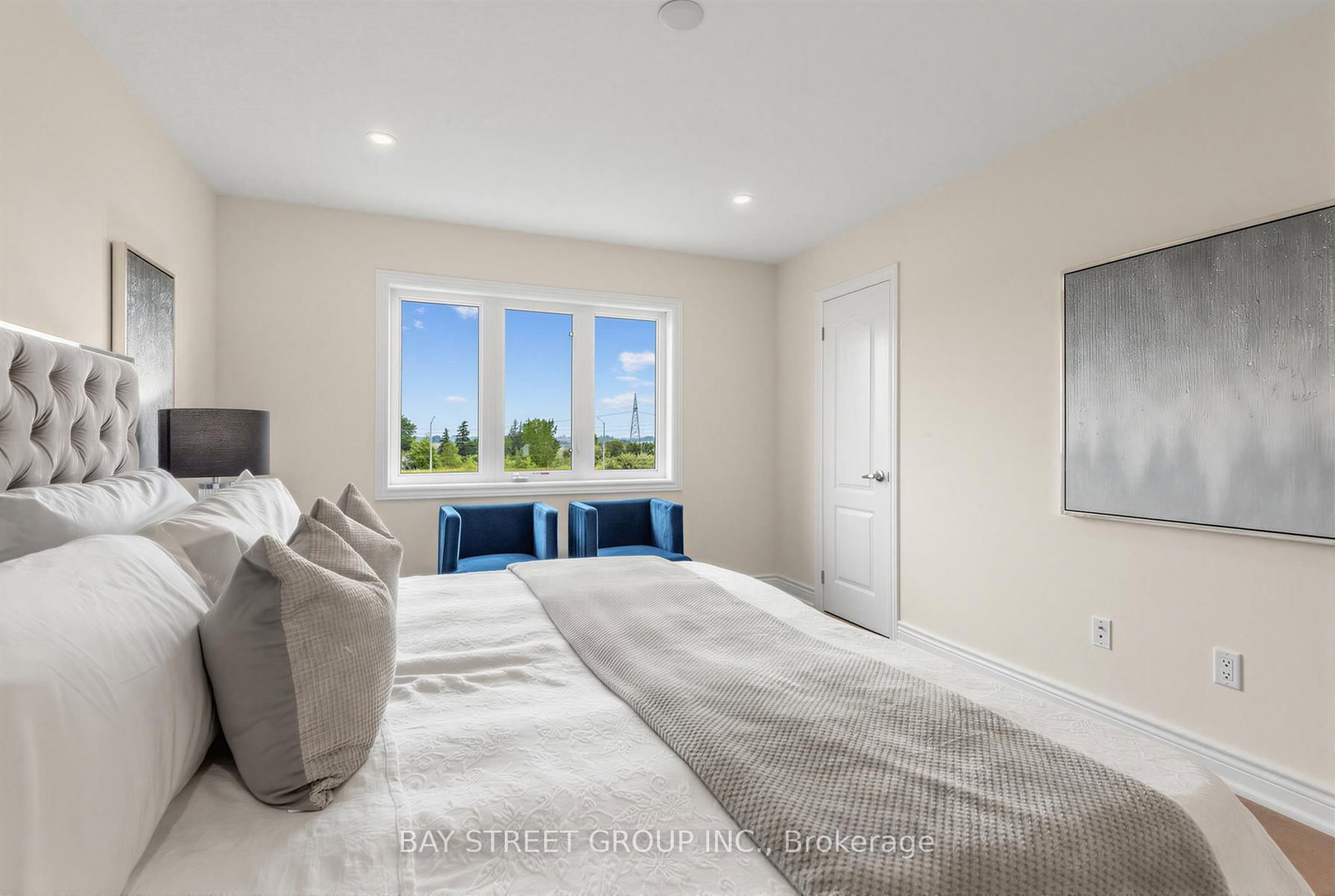 80 Living Crescent • Markham, ON photo 25