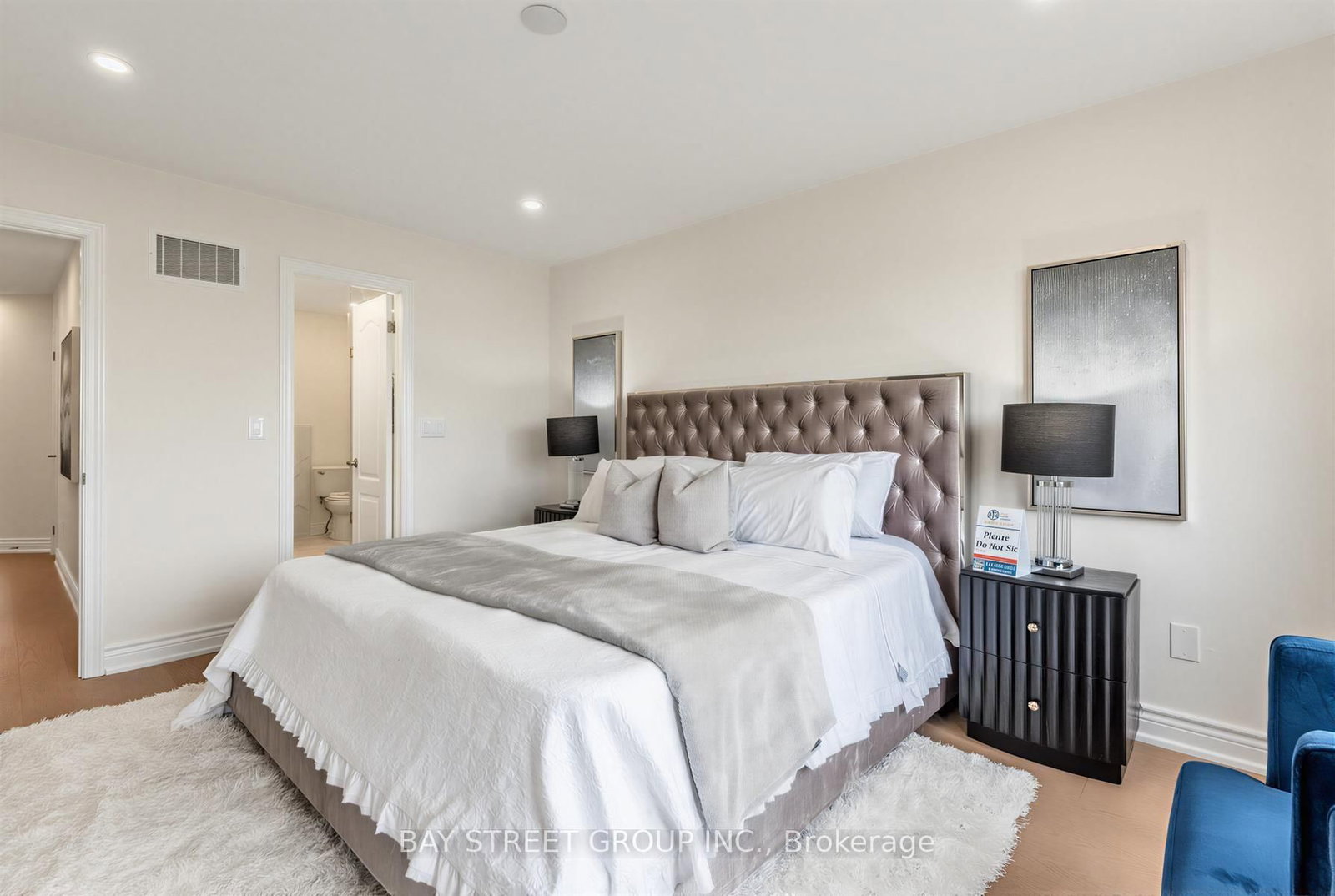 80 Living Crescent • Markham, ON photo 26