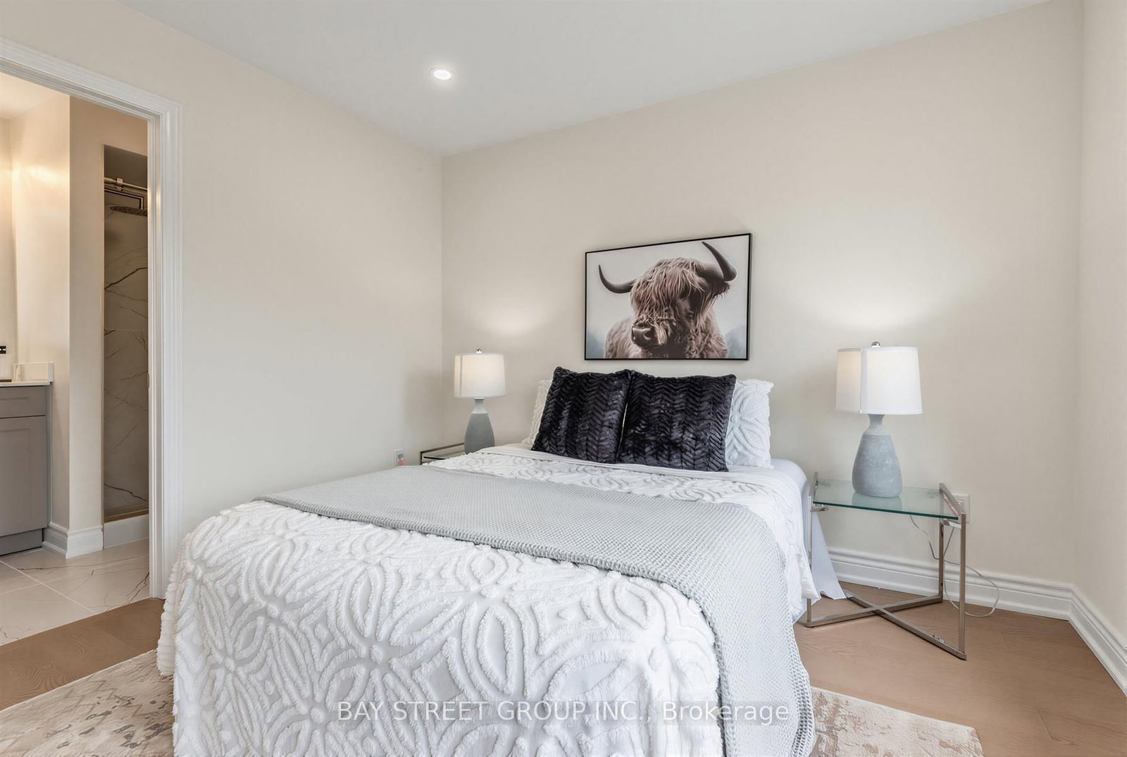 80 Living Crescent • Markham, ON photo 31