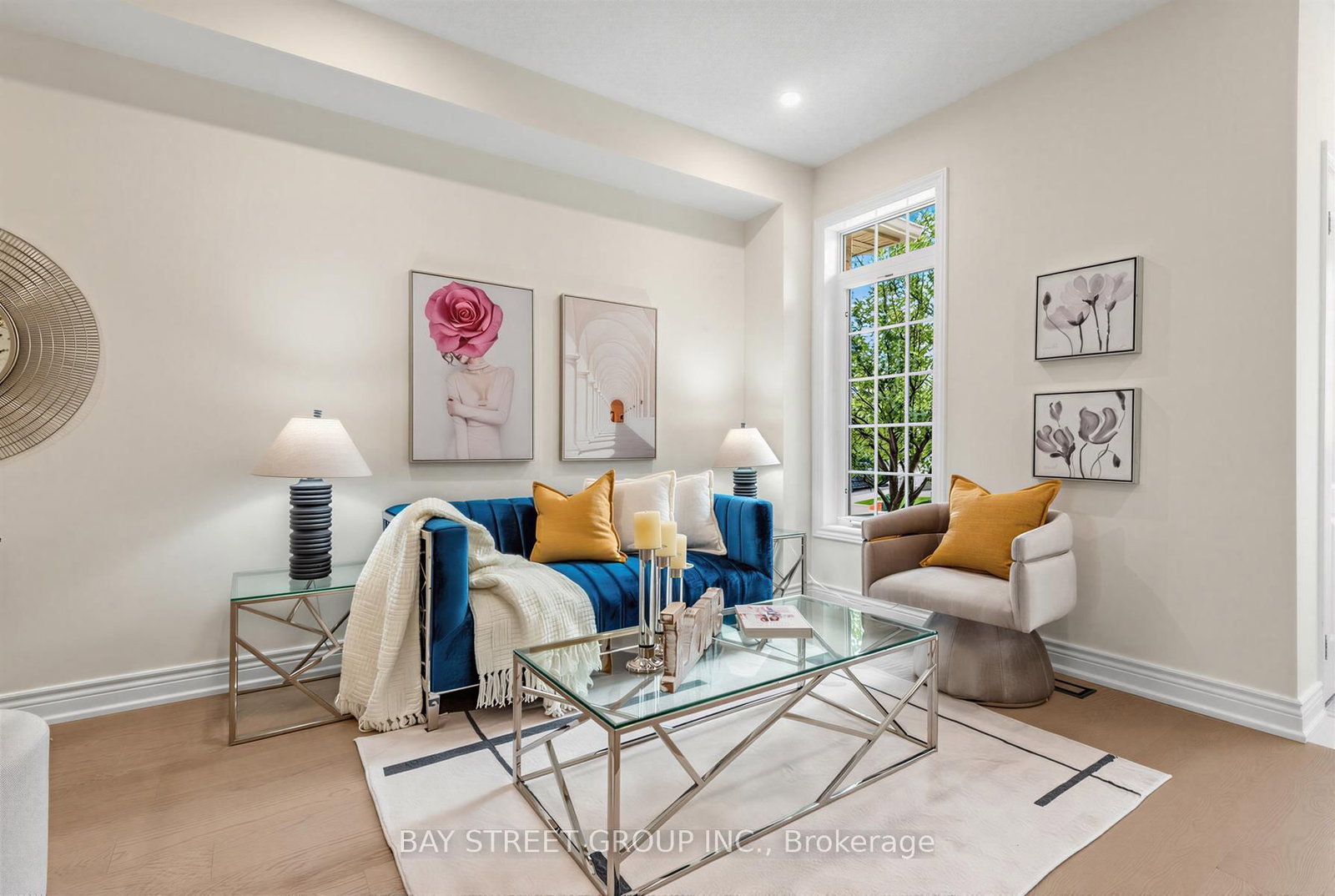 80 Living Crescent • Markham, ON photo 6