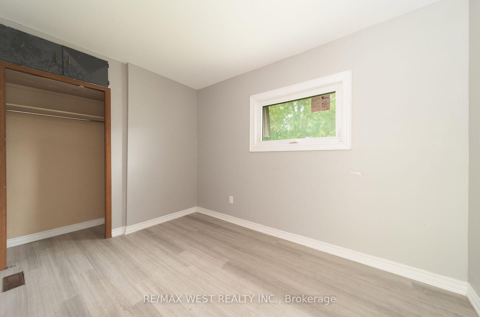 2801 25 Side Road • Innisfil, ON photo 15