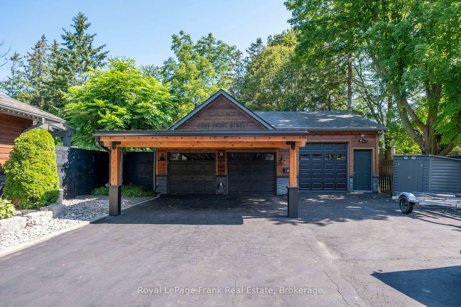 4069 Front Street • Uxbridge, ON photo 43