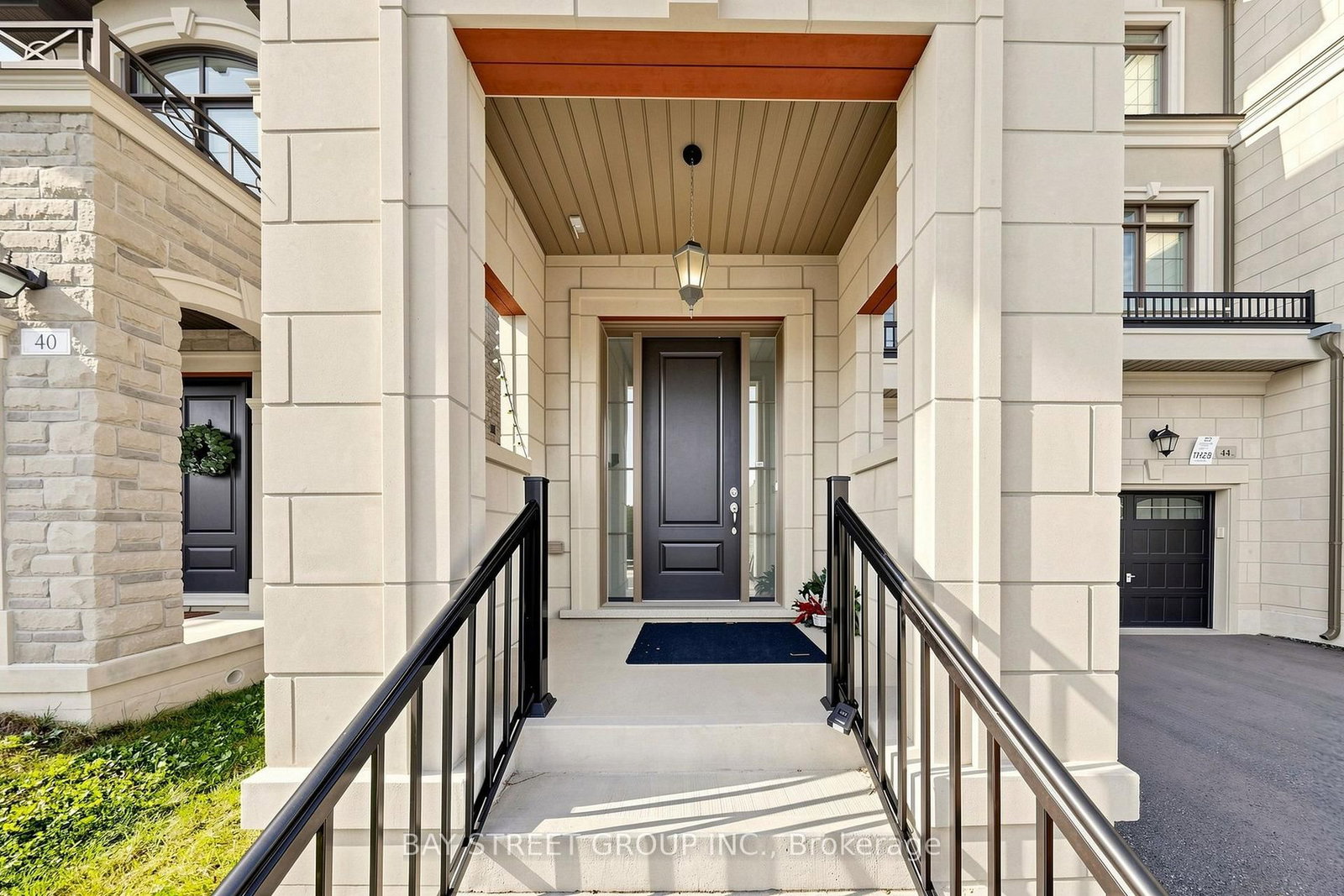 42 Bawden Drive • Richmond Hill, ON photo 2