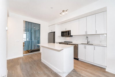 8960 Jane Street • #1502 • Vaughan, ON photo 2