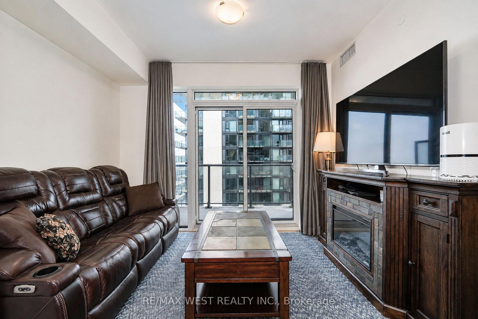 8960 Jane Street • #1502 • Vaughan, ON photo 3