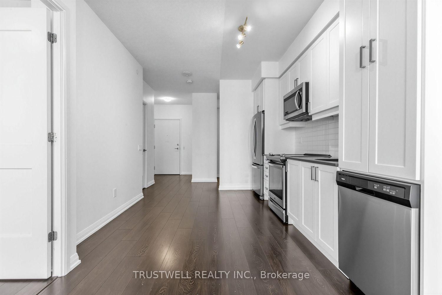 7895 Jane Street • #2511 • Vaughan, ON photo 5