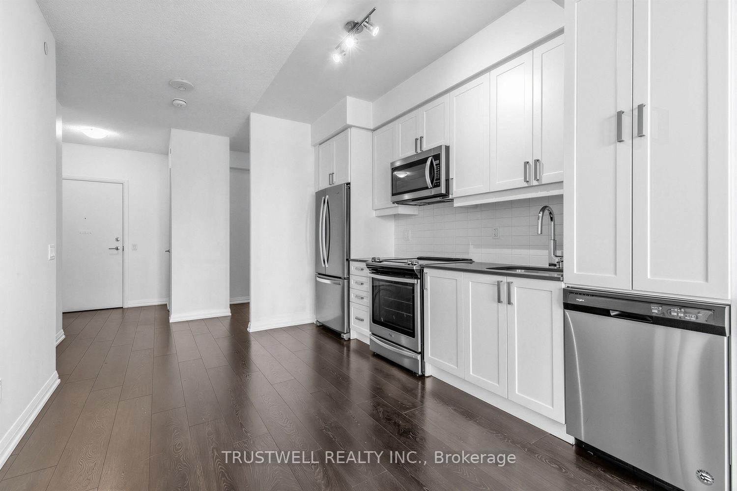 7895 Jane Street • #2511 • Vaughan, ON photo 6
