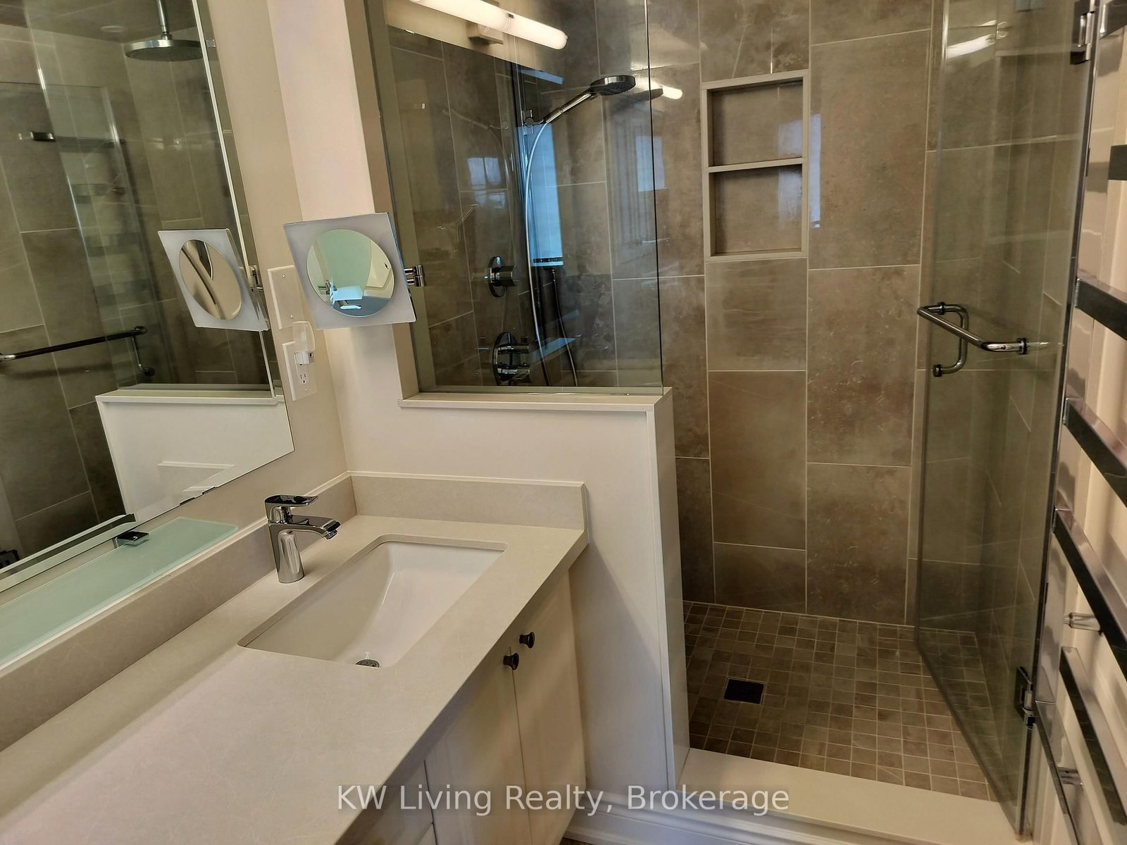 74 Mack Clement Lane • Richmond Hill, ON photo 13