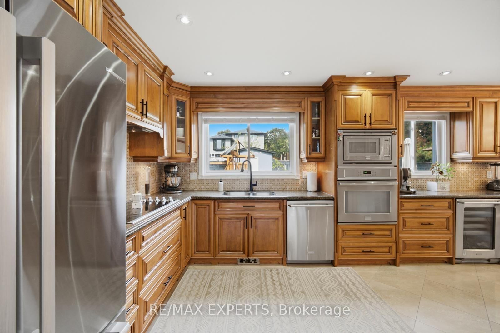 444 Maplegrove Avenue • Bradford West Gwillimbury, ON photo 14