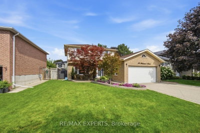 444 Maplegrove Avenue • Bradford West Gwillimbury, ON photo 3